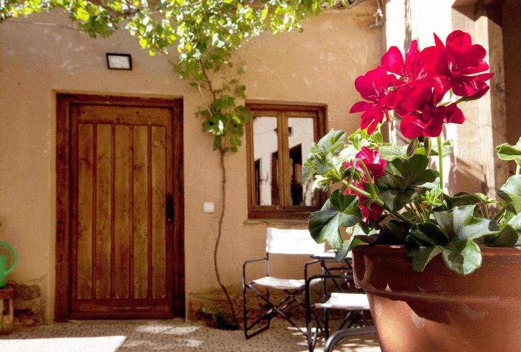 Casa Rural Las Aguedas Murias de Rechivaldo Exterior photo